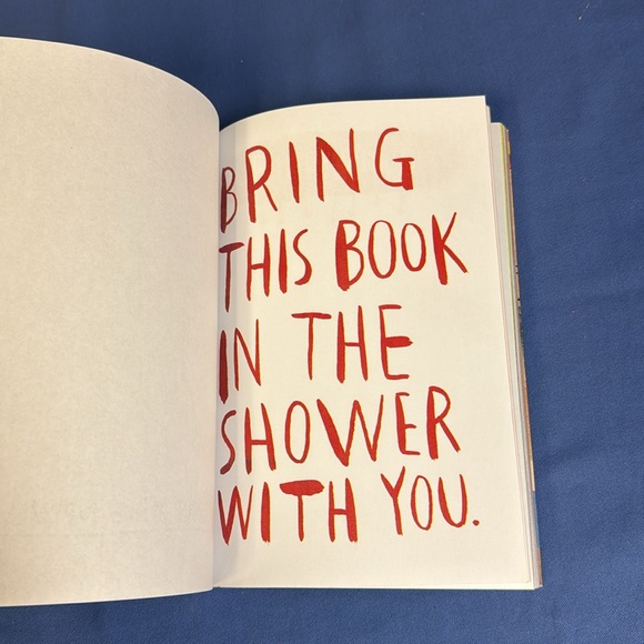 A Wrinkle In Time by Madeleine L’Engle & 4 other Paperback books - Picture 13 of 13